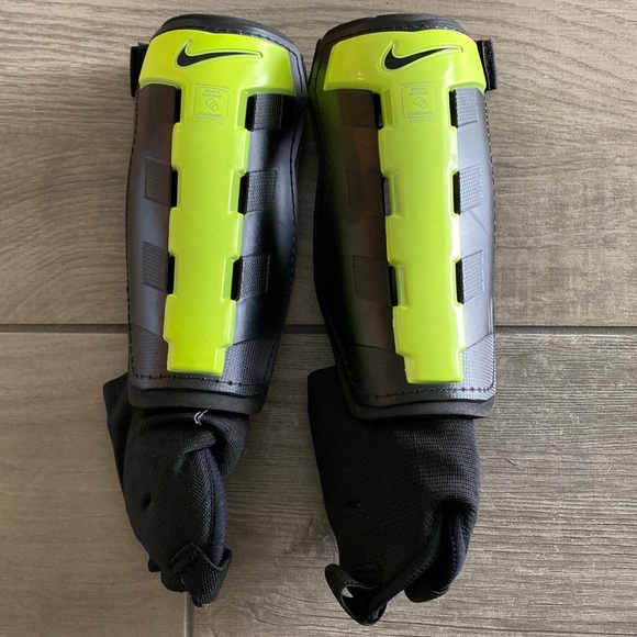 Nike Other - Boys Nike Shin Guards